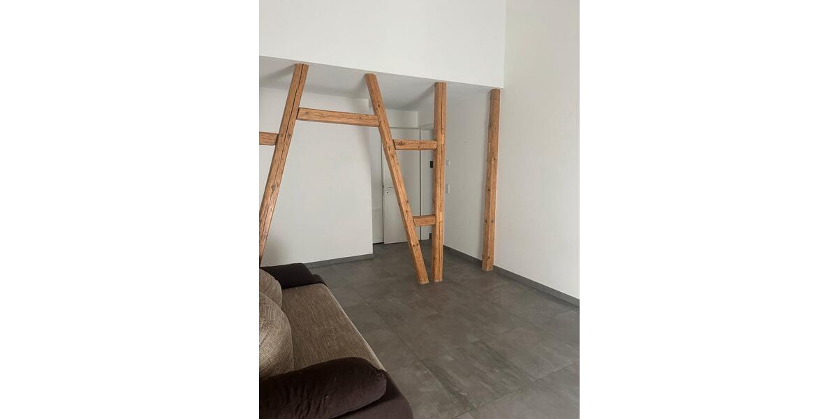 Wohnen auf Zeit Niedernhausen - 6 Zimmer, 215 m&sup2;, 525&euro; | Angebot:26419197