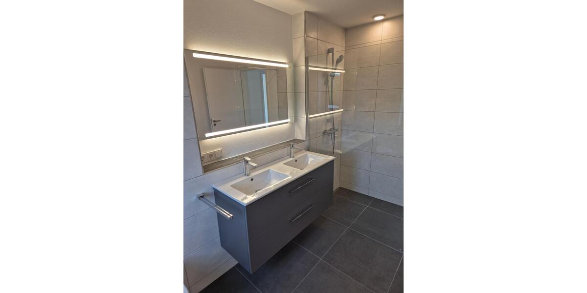 Etagenwohnung Wadern - 3 Zimmer, 106 m&sup2;, 1.200&euro; | Angebot:21550488