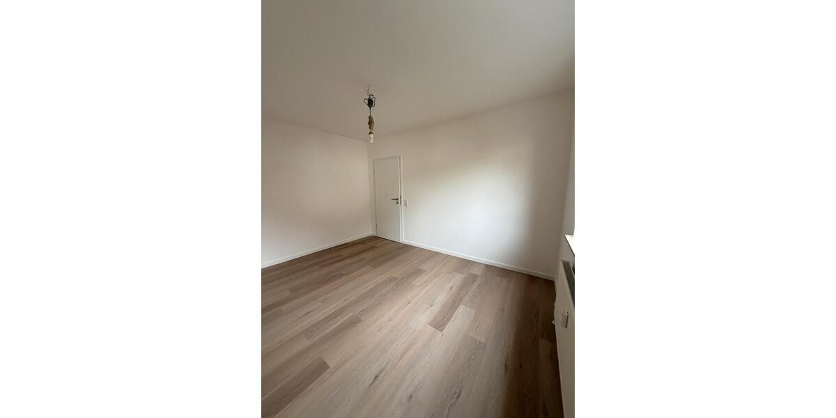 Etagenwohnung Großalmerode - 2 Zimmer, 75 m&sup2;, 750&euro; | Angebot:24256951