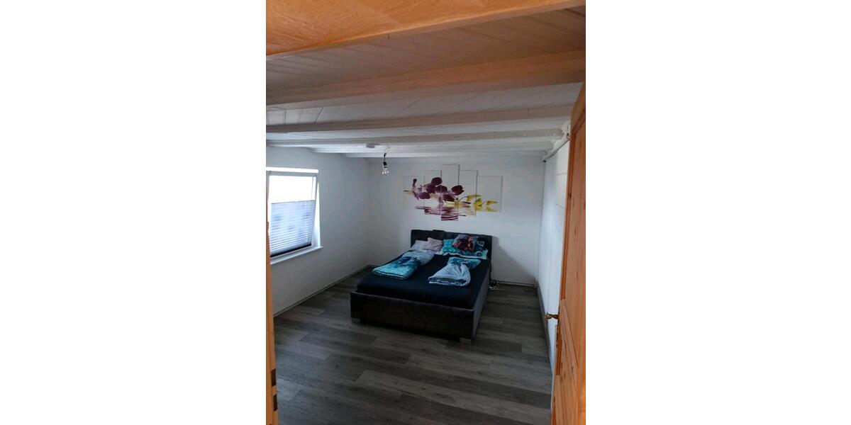 Etagenwohnung Görwihl - 6 Zimmer, 175 m&sup2;, 1.500&euro; | Angebot:26423402