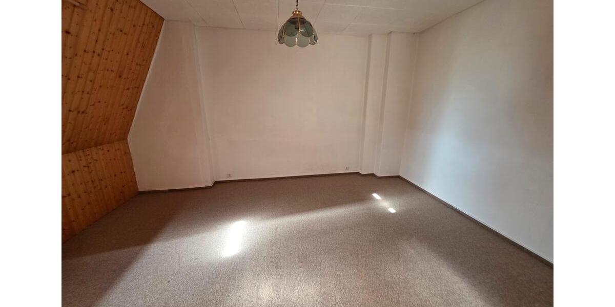 Dachgeschoßwohnung Halberstadt - 2 Zimmer, 55 m&sup2;, 385&euro; | Angebot:26445686