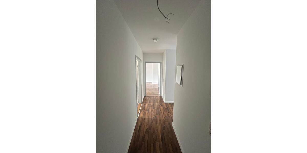 Etagenwohnung Magdeburg - 4 Zimmer, 92 m&sup2;, 887&euro; | Angebot:20606573
