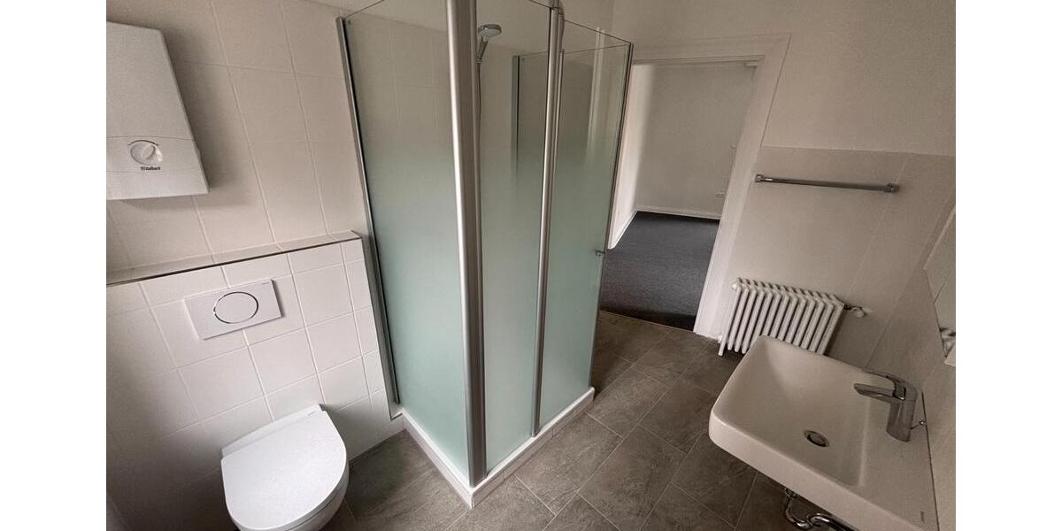 Etagenwohnung Beckum - 5 Zimmer, 140 m&sup2;, 1.000&euro; | Angebot:26597119