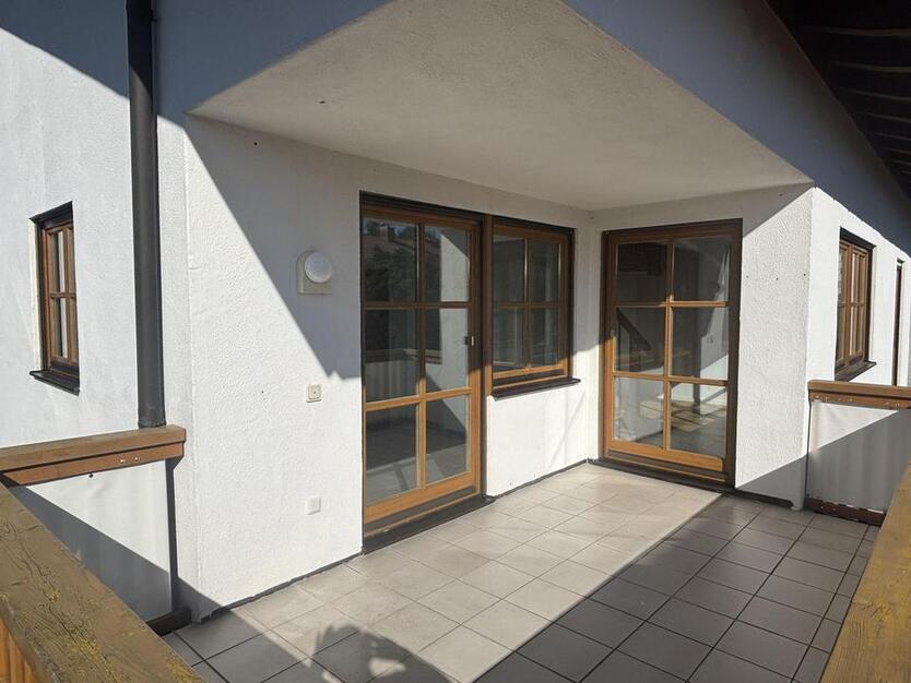 Ruhige 3 Zi-Galerie-Wohnung mit Süd-West Balkon zum Wohlfühlen