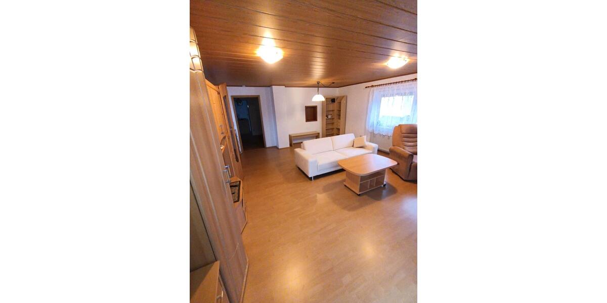 Wohnen auf Zeit Spaichingen - 3 Zimmer, 98 m&sup2;, 1.300&euro; | Angebot:26123165