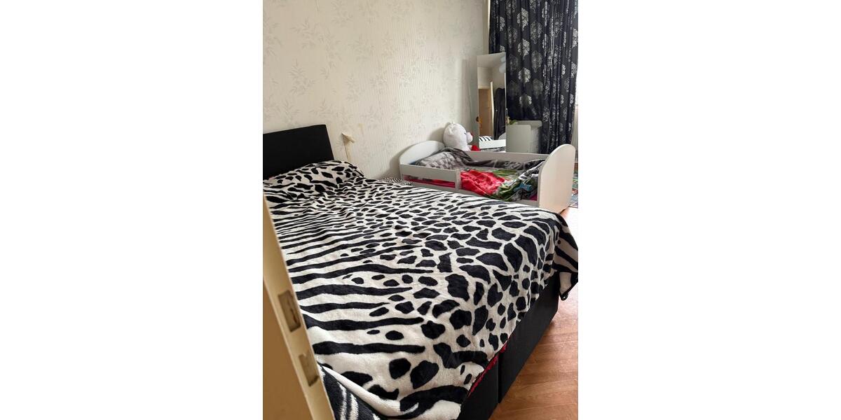 Etagenwohnung Köln Chorweiler - 2 Zimmer, 60 m&sup2;, 900&euro; | Angebot:26671697