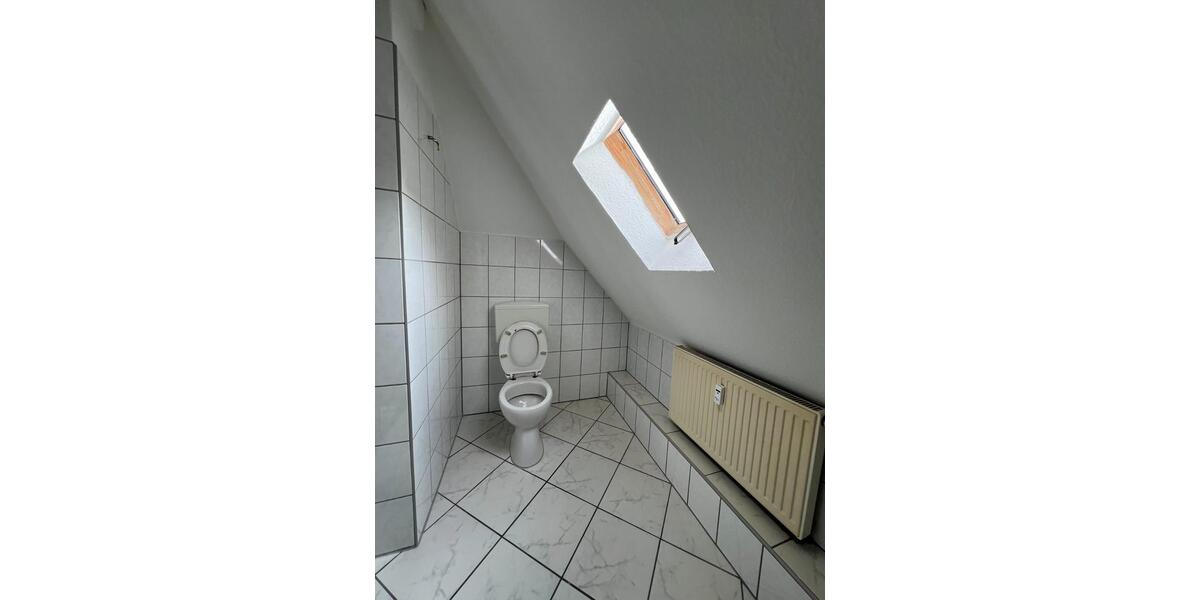 Dachgeschoßwohnung Nentershausen - 2 Zimmer, 48 m&sup2;, 280&euro; | Angebot:24806764