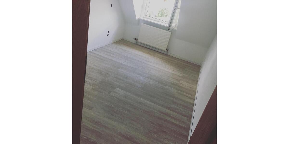 Dachgeschoßwohnung Idstein - 3 Zimmer, 760&euro; | Angebot:23120085