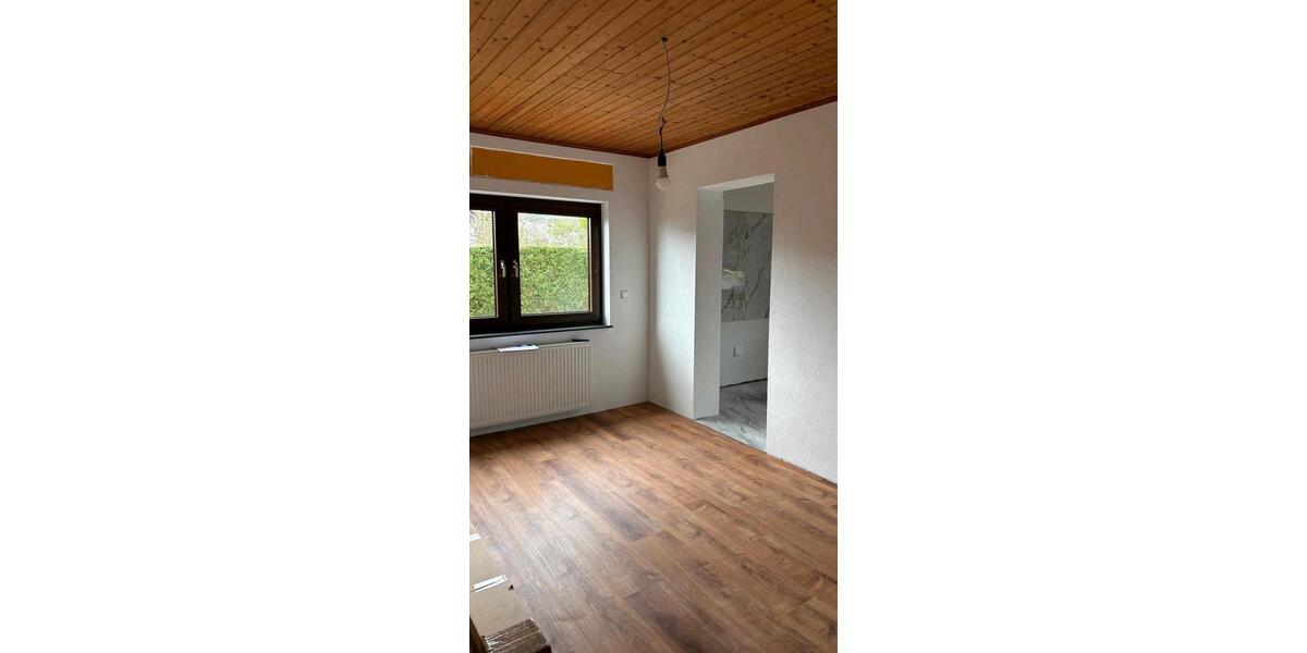 Erdgeschoßwohnung Eschenburg - 3 Zimmer, 65 m&sup2;, 600&euro; | Angebot:26224456