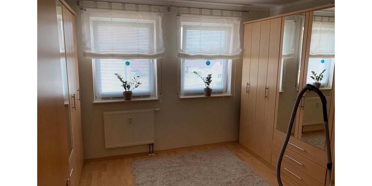 Etagenwohnung Kirchheimbolanden - 4.5 Zimmer, 90 m&sup2;, 800&euro; | Angebot:25164484