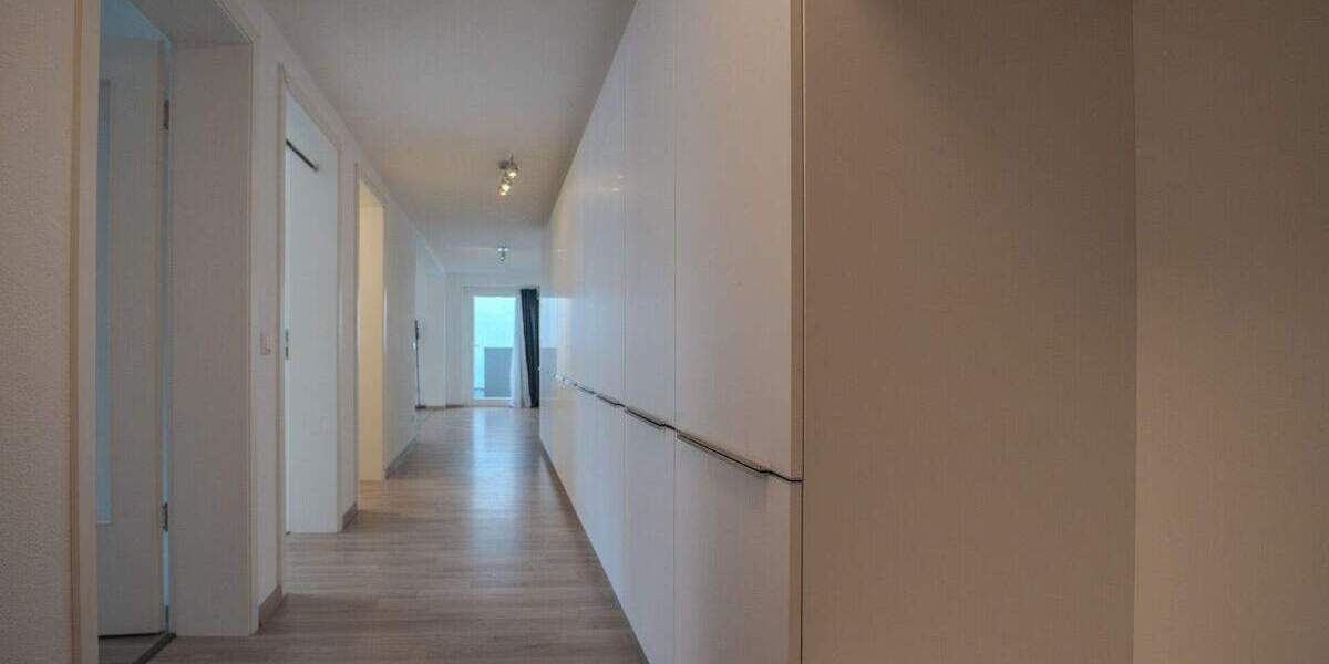 Etagenwohnung Mannheim Quadrate - 3 Zimmer, 128 m&sup2;, 1.700&euro; | Angebot:25668087