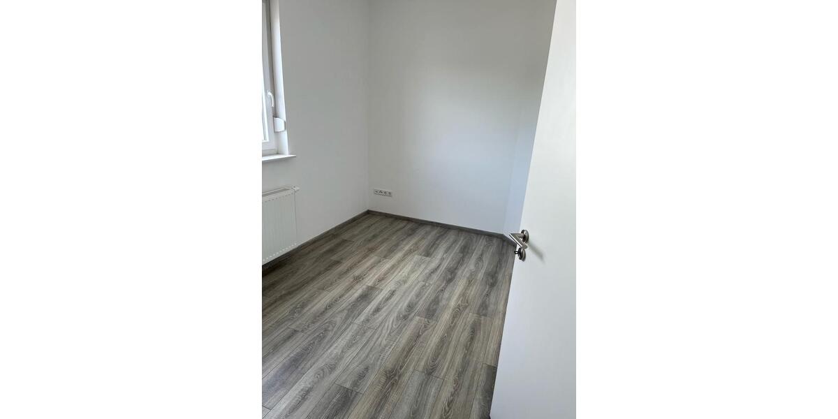 Etagenwohnung Neuental - 2 Zimmer, 109 m&sup2;, 1.100&euro; | Angebot:25548913
