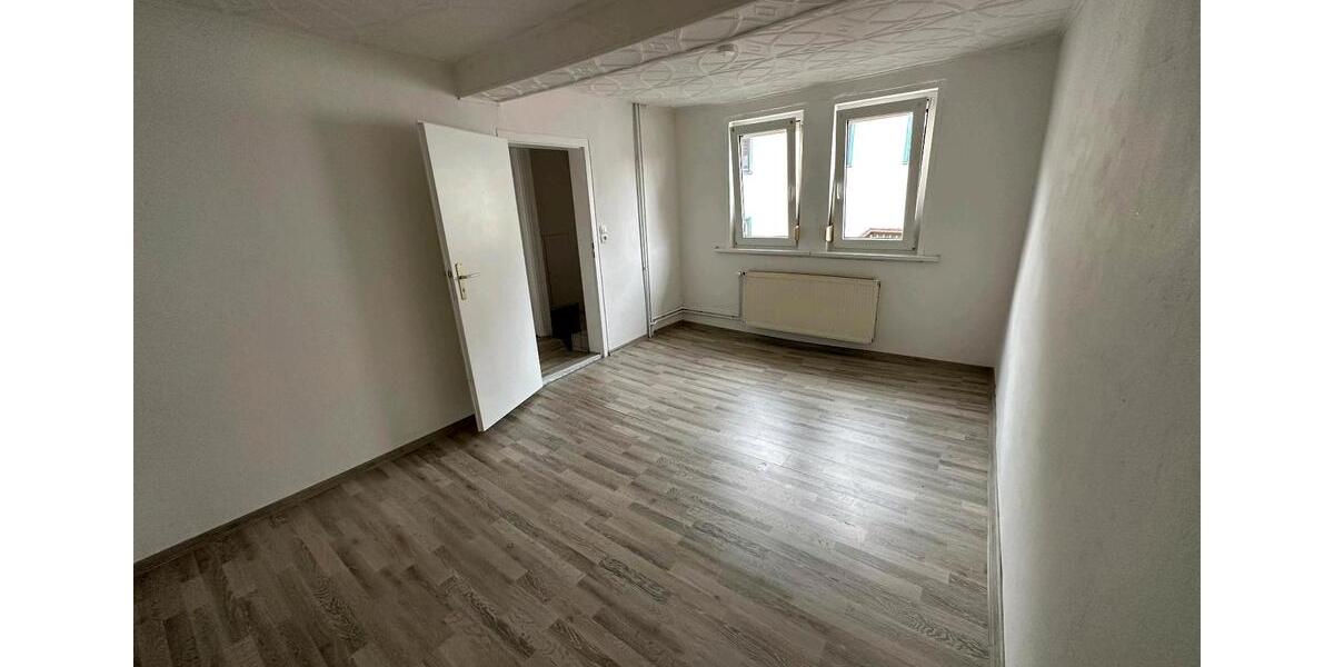 Einfamilienhaus Hungen - 4 Zimmer, 90 m&sup2;, 850&euro; | Angebot:26567476