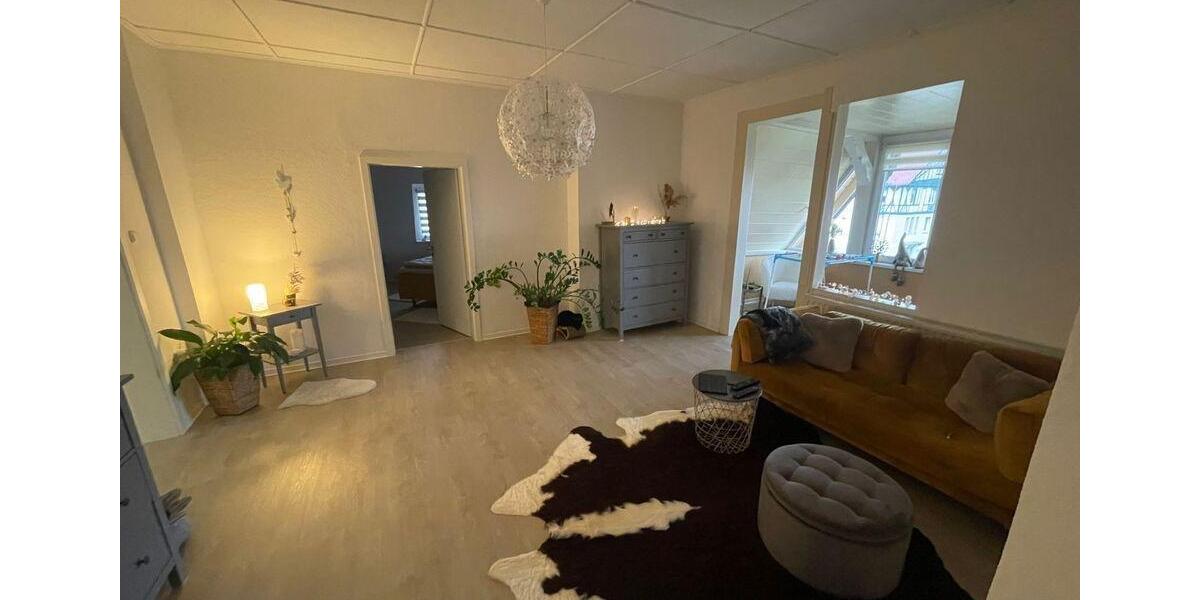 Dachgeschoßwohnung Roßleben-Wiehe Wiehe - 5 Zimmer, 93 m&sup2;, 650&euro; | Angebot:26523177