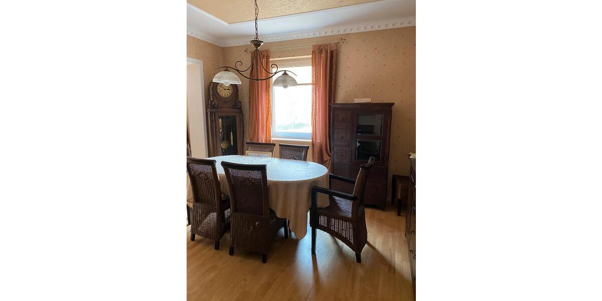 Wunderschöne 3-5 Raum Wohnung 3 zimmer