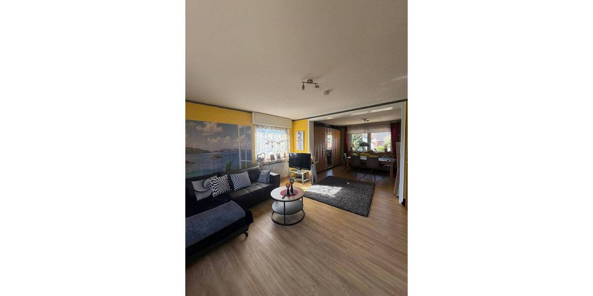 Etagenwohnung Krefeld Oppum - 2 Zimmer, 89 m&sup2;, 900&euro; | Angebot:26244926