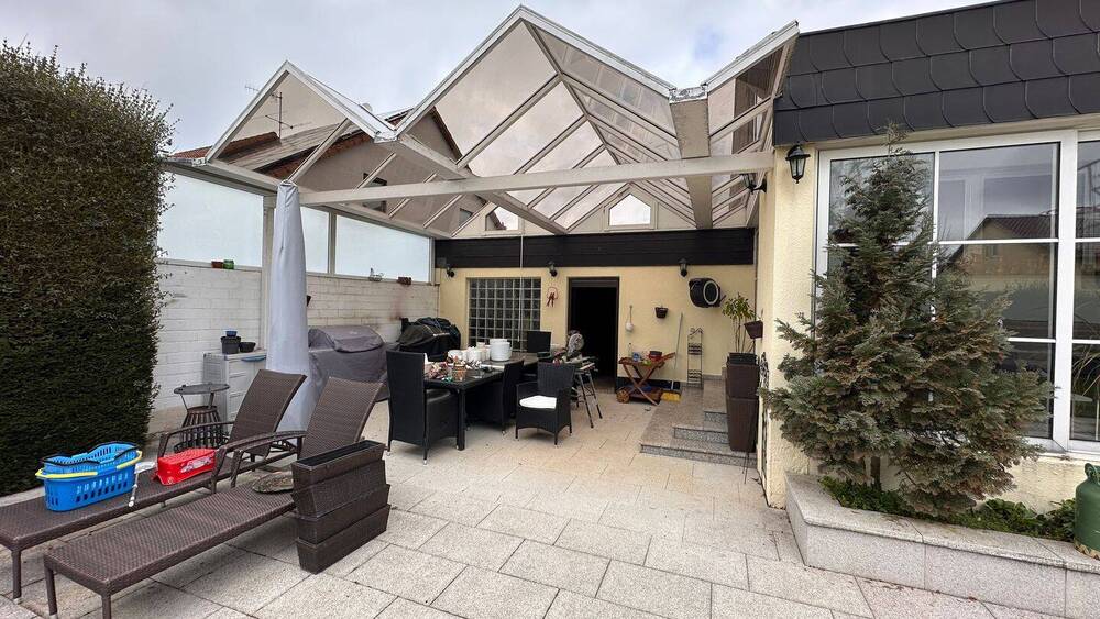 Einfamilienhaus Dittelbrunn Hambach - 1 Zimmer, 200 m&sup2;, 1.950&euro; | Angebot:26139240