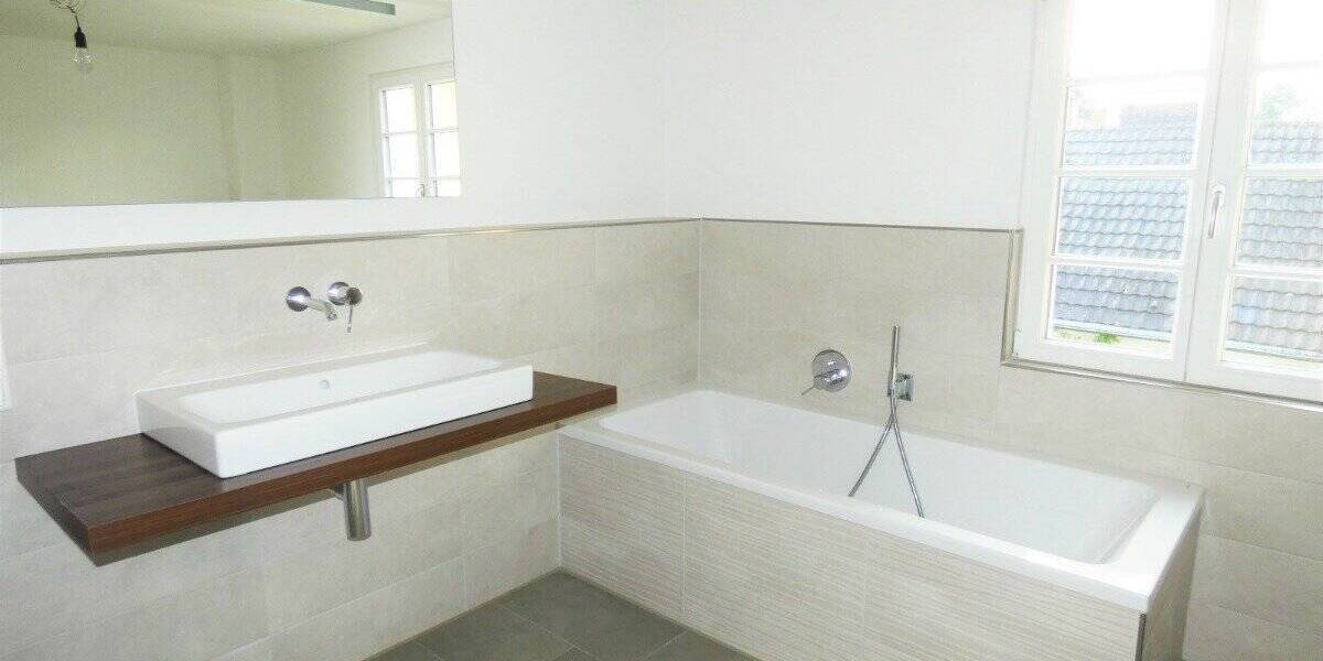 Einfamilienhaus Köln Dünnwald - 6 Zimmer, 240 m&sup2;, 3.500&euro; | Angebot:23951216