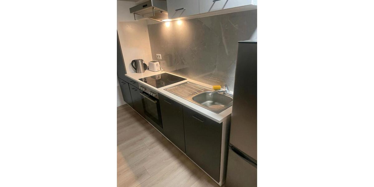 Wohnen auf Zeit Crimmitschau - 3 Zimmer, 100 m&sup2;, 17&euro; | Angebot:24222864