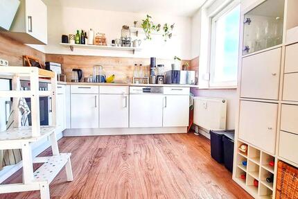 Wohnung Köthen (Anhalt) - 3.5 Zimmer, 105 m&sup2;, 655&euro; | Angebot:25654555