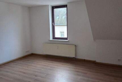 Wohnung Waldheim - 4 Zimmer, 102 m&sup2;, 550&euro; | Angebot:25688927