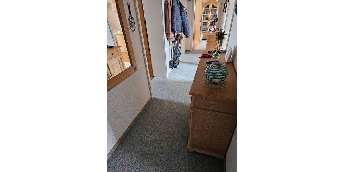 Etagenwohnung Burghausen - 4 Zimmer, 87 m&sup2;, 750&euro; | Angebot:26758687