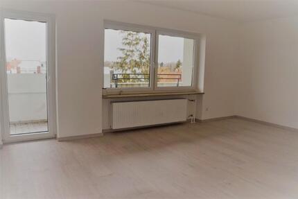 Modern sanierte 2-Zimmer-Wohnung mit zwei Balkonen – Bezug ab 092025