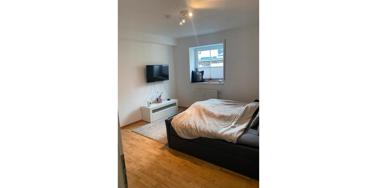Etagenwohnung Kenn - 2 Zimmer, 116 m&sup2;, 900&euro; | Angebot:26447721