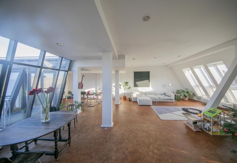 5 Zi-DG-Whg in der Mommsenstr Höhe Wielandstr mit Terrasse Aufzug u. EBK 5 zimmer