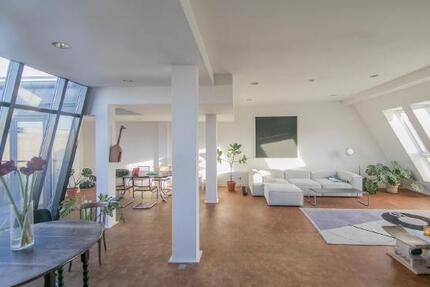 Wohnung Berlin Charlottenburg-Wilmersdorf - 5 Zimmer, 222 m&sup2;, 5.000&euro; | Angebot:24398284