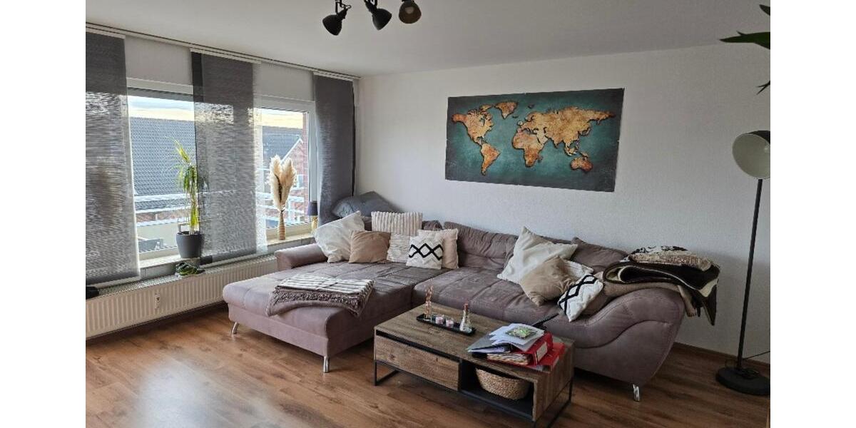 Schöne 2,5-Zi-DG Whg. mit TG-Stellpl. zimmer