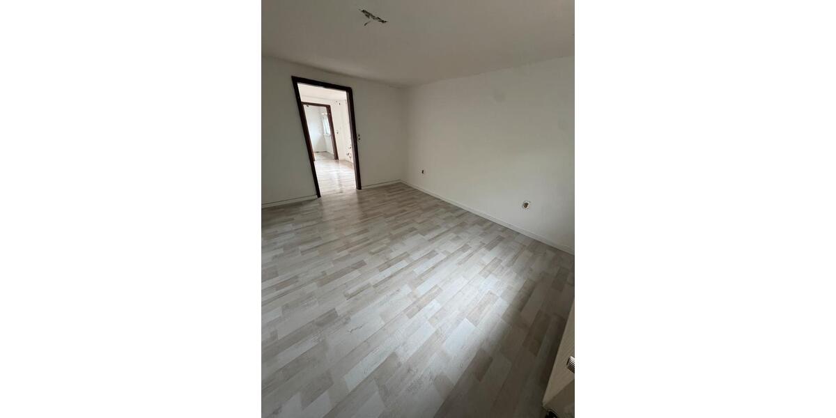 Mehrfamilienhaus, Wohnhaus Hemmoor - 4 Zimmer, 110 m&sup2;, 1.200&euro; | Angebot:26659990