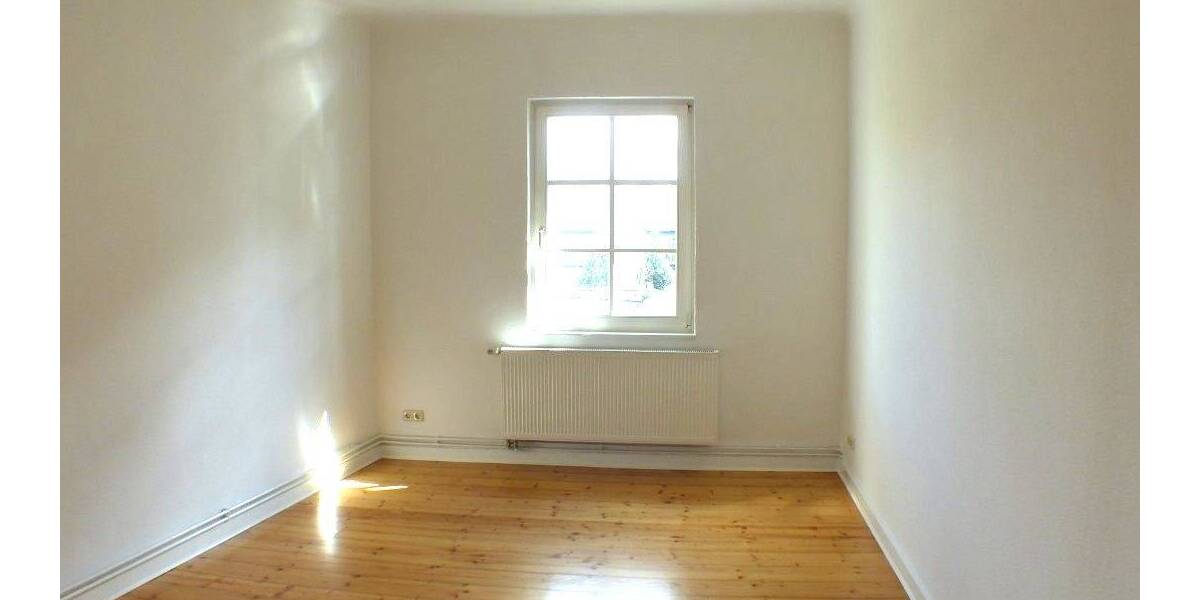 Etagenwohnung Gotha - 3 Zimmer, 82 m&sup2;, 635&euro; | Angebot:26779137
