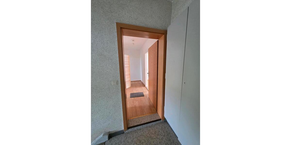 Etagenwohnung Nienburg (Saale) - 2 Zimmer, 46 m&sup2;, 460&euro; | Angebot:26611393