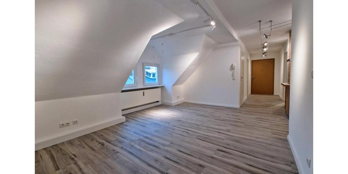Dachgeschoßwohnung Coburg - 4.5 Zimmer, 96 m&sup2;, 940&euro; | Angebot:26137416