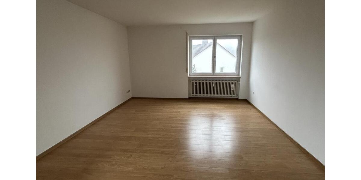Dachgeschoßwohnung Dillingen an der Donau - 3 Zimmer, 94 m&sup2;, 730&euro; | Angebot:25496261