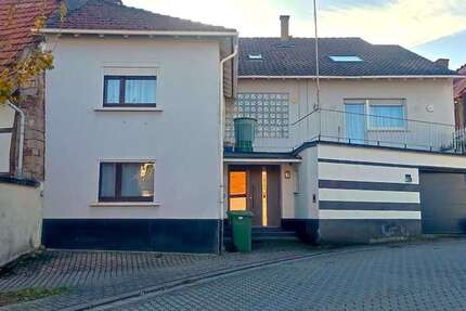 Haus zum Mieten in Wendelsheim 1.800 € 250 m² 10 zimmer