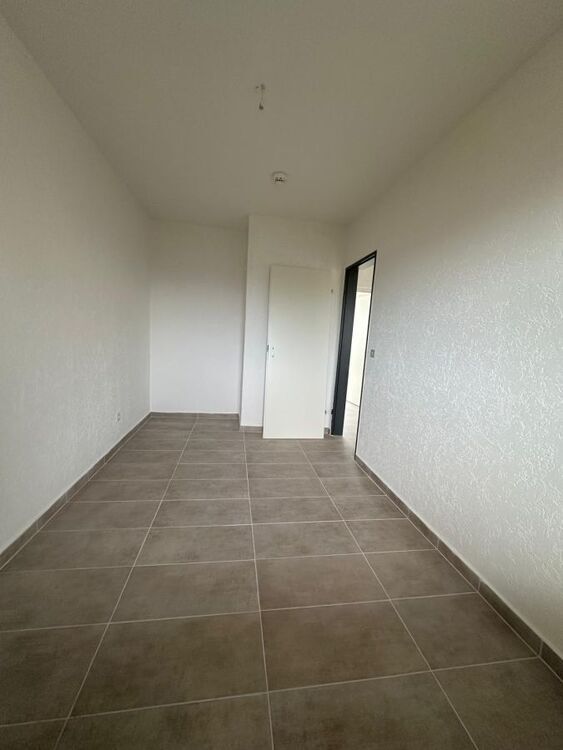 TOP sanierte 2,5 Zimmer Wohnung mit Balkon