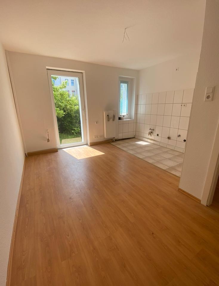 Helle 1-Zimmer-Wohnung mit separatem Schlafbereich & Balkon
