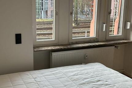 Saniertes WG Zimmer in Frankfurt Bockenheim mit super Anbindung zimmer