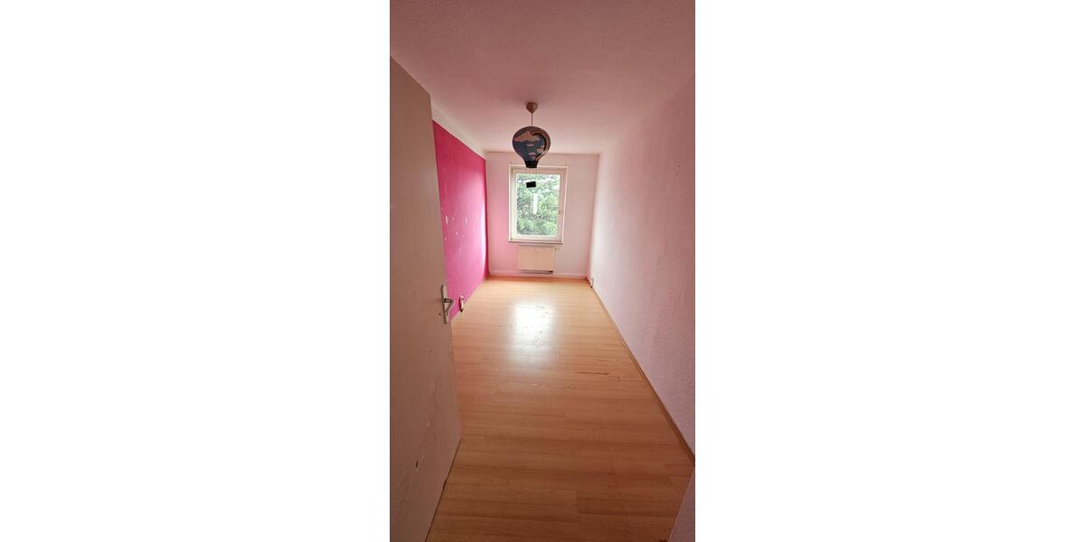 Etagenwohnung Bleicherode - 4 Zimmer, 69 m&sup2;, 330&euro; | Angebot:24774688