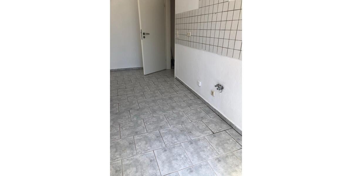 Hochparterre Dessau-Roßlau Dessau - 1 Zimmer, 52 m&sup2;, 450&euro; | Angebot:26489809