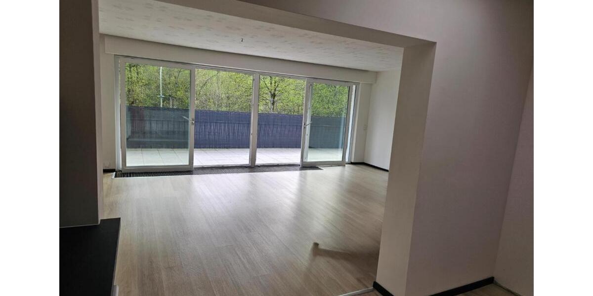 Etagenwohnung Reichshof - 4 Zimmer, 144 m&sup2;, 1.270&euro; | Angebot:26365967