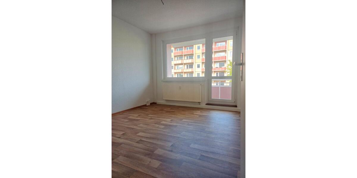 Etagenwohnung Bad Langensalza - 5 Zimmer, 43 m&sup2;, 262&euro; | Angebot:26663845