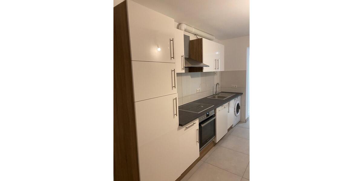 2-Zimmer Wohnung - neu renoviert 2 zimmer