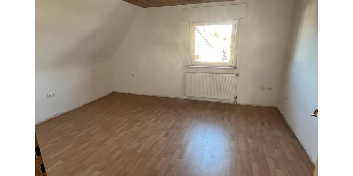 Einfamilienhaus Homburg - 6 Zimmer, 165 m&sup2;, 1.650&euro; | Angebot:26197277