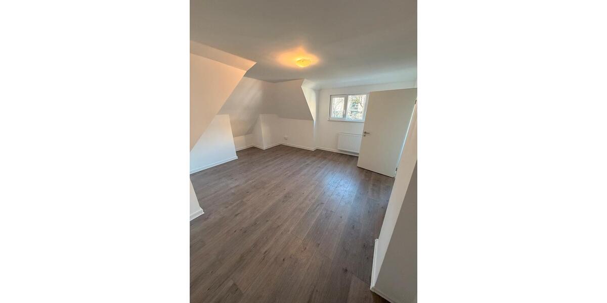Etagenwohnung Wuppertal Gemarkung Elberfeld - 2 Zimmer, 65 m&sup2;, 600&euro; | Angebot:26662638