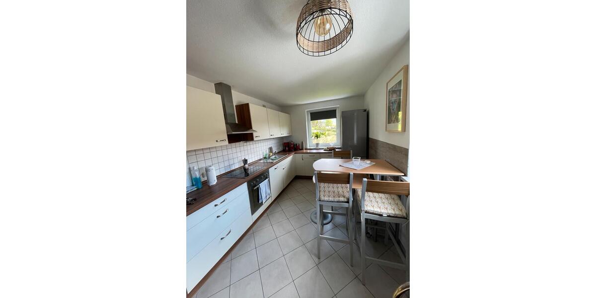 Etagenwohnung Ilmenau - 3 Zimmer, 76 m&sup2;, 684&euro; | Angebot:26051114