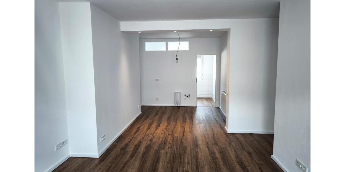 Etagenwohnung Saarbrücken Neue Bremm - 2 Zimmer, 60 m&sup2;, 745&euro; | Angebot:25217173