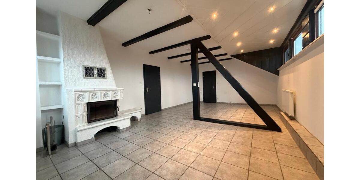 Etagenwohnung Duisburg - 3 Zimmer, 93 m&sup2;, 1.350&euro; | Angebot:26441283
